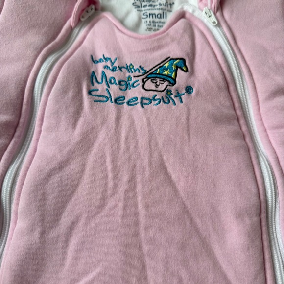 Baby Merlin Magic Sleepsuit Small 3-6 Months Cotton Pink Structured Bodysuit - Picture 4 of 4